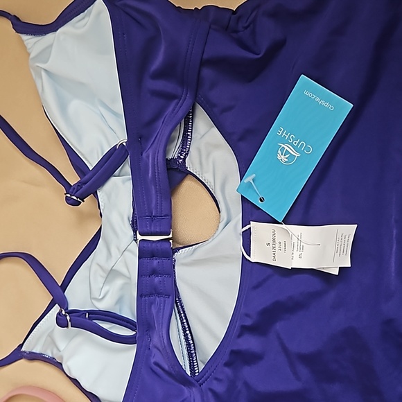 CUPSHE  Women Bathing Suit Twist Front Cutout Adjustable Strap Blue - Picture 6 of 9